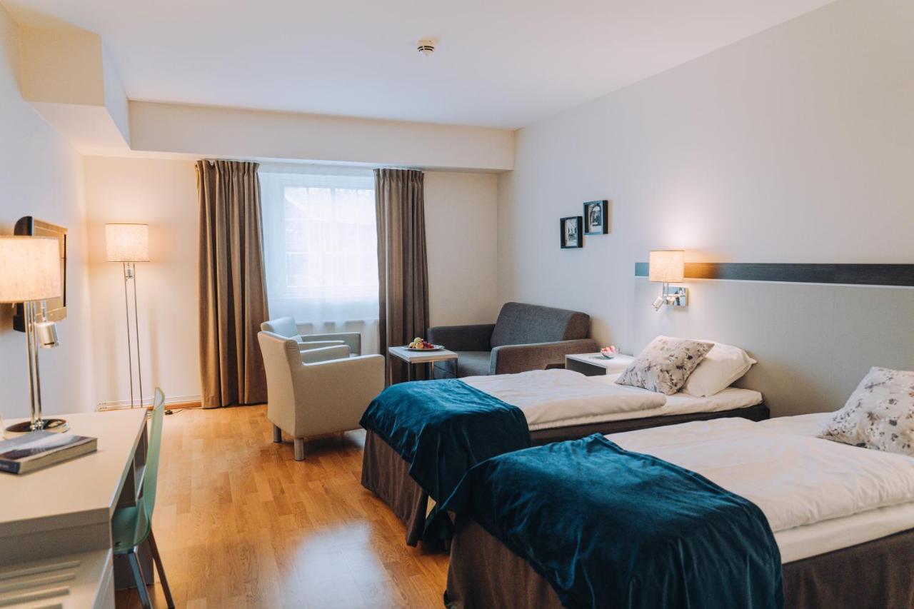 Skaslien & Hotell 3*